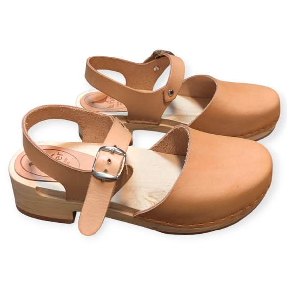 Kurier Clogs Charlie Low Heel Tan Light Brown Size 8.5 Round Toe - Picture 1 of 10